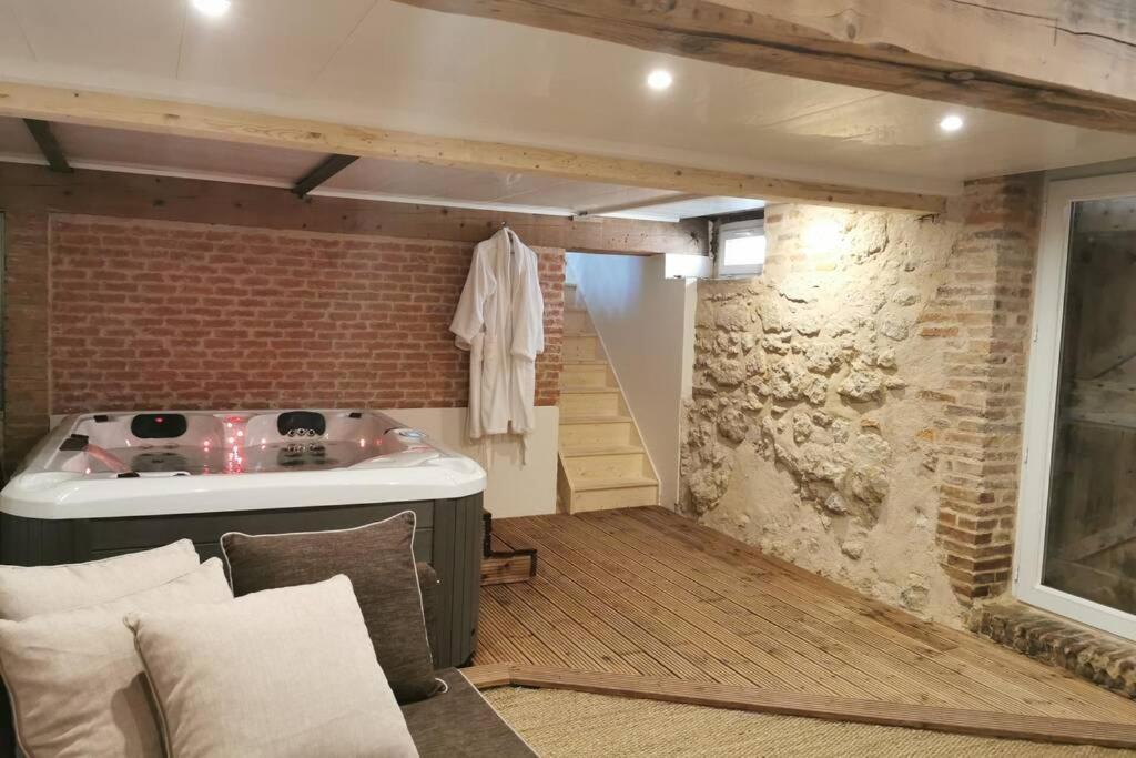 Le jardin secret Villa Montpezat  Exterior foto